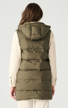 Load image into Gallery viewer, HOODED PUFFER VEST
