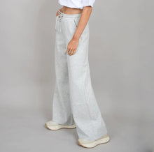 Load image into Gallery viewer, VAE SOFT KNIT PANT
