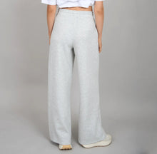 Load image into Gallery viewer, VAE SOFT KNIT PANT
