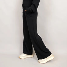 Load image into Gallery viewer, VAE SOFT KNIT PANT
